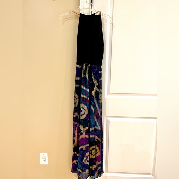 Xscape Long Formal Dress - Picture 2 of 6